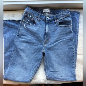 Abercrombie & Fitch Curve Love Ultra High Rise ‘90s Slim Straight Jeans